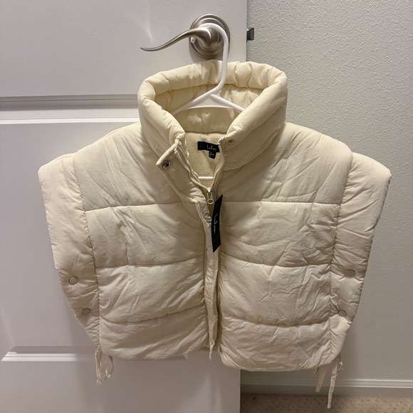 NWT Lulus Cropped Puffer Vest - Picture 3 of 6